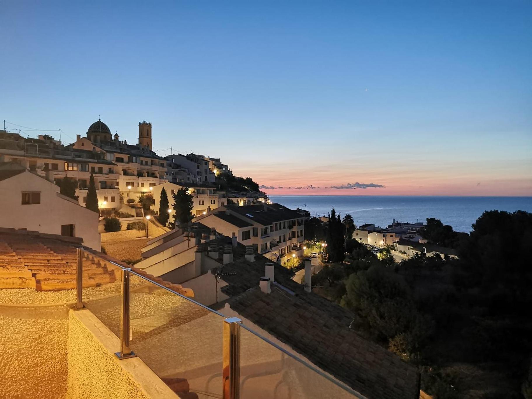 Atico-Duplex Con Vistas Al Mar Y Casco Antiguo En Altea Apartment ภายนอก รูปภาพ